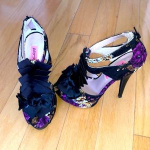Betsey Johnson High Heels 👠